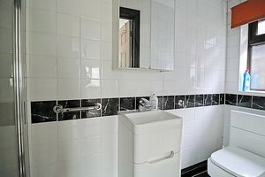 En-Suite- click for photo gallery